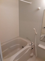 コンパクトで使いやすいお風呂です