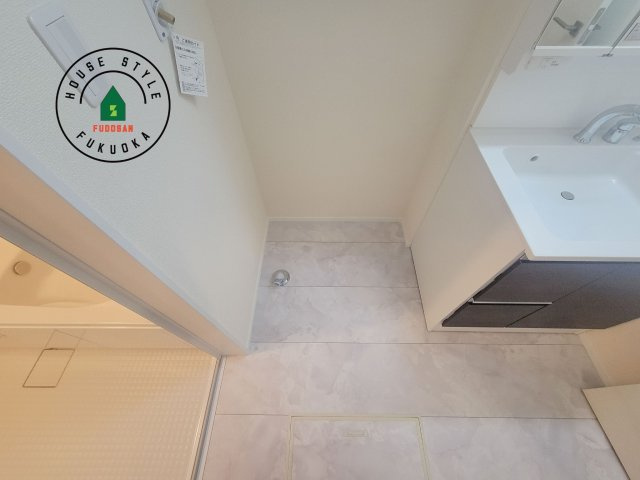 福津市若木台2丁目第1-2棟（2号棟）のランドリースペース|ランドリースペースとなります。広々して有効的にご使用できます。 