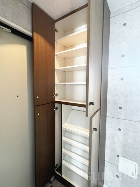 ベルドミール王子の収納|シューズボックスです☆