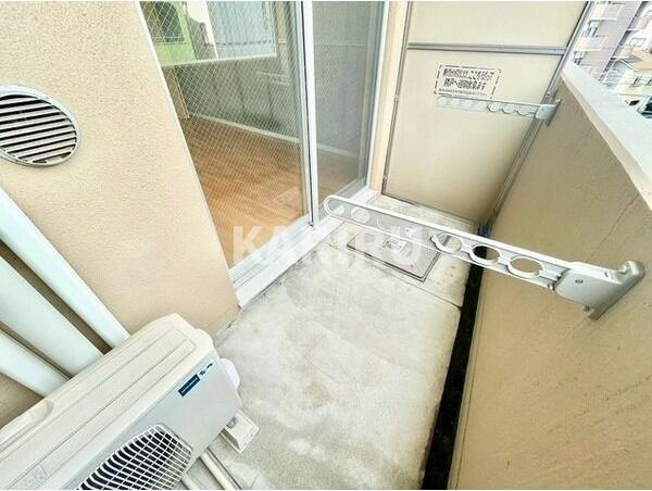 OM玉造Ⅲ のバルコニー