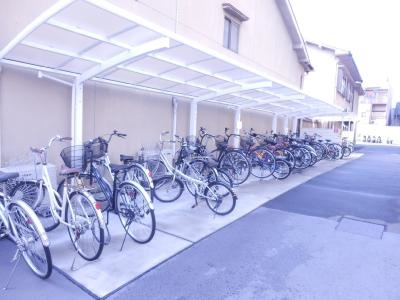 北浅ハイツの駐車場|駐輪場