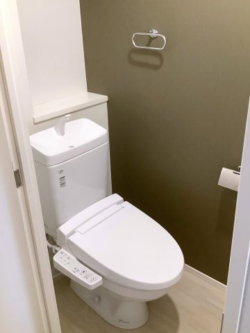 エンクレスト大博通りAPEXのトイレ|ゆったりとした空間のトイレです