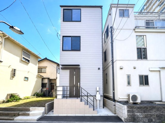 豊島区池袋本町2丁目　利便×快適　ハイグレード新築戸建限定1棟の外観