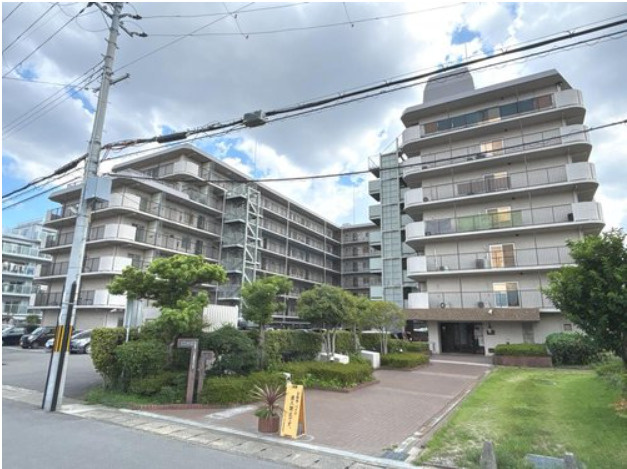 ネオコーポ太秦の外観