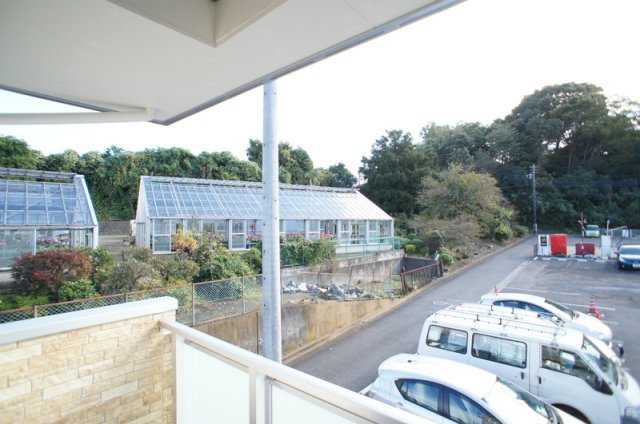 リブリ・Park Hill 東寺尾のバルコニー