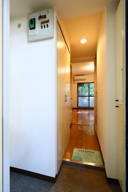 トップ大倉山の玄関