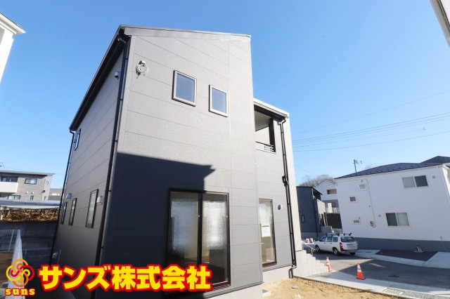 須賀川市森宿字安積田　　　　4号棟　　　西袋第1小学校、西袋中学区　の前面道路含む現地写真|東側前面道路