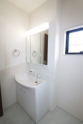 須賀川市森宿字安積田　　　　4号棟　　　西袋第1小学校、西袋中学区　の浴室