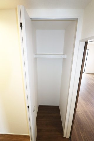 須賀川市森宿字安積田　　　　4号棟　　　西袋第1小学校、西袋中学区　の収納|1Fホール収納♪