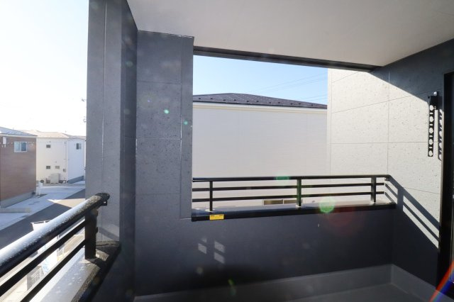 須賀川市森宿字安積田　　　　4号棟　　　西袋第1小学校、西袋中学区　のバルコニー