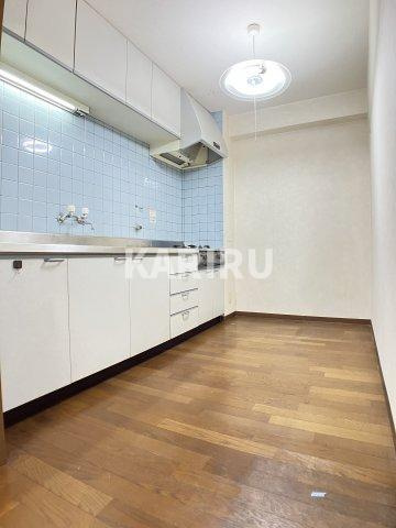 ソレーユフタバの居間・リビング