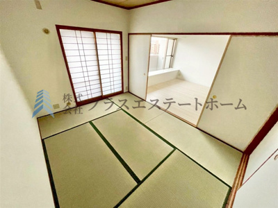 【その他】 | 岸里東パーク・ホームズ | リビング横に和室があるので扉を開放すれば広々リビングにもなります♪様々な使い道が出来る間取りです♪