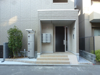 【エントランス】 | エルヴィータ