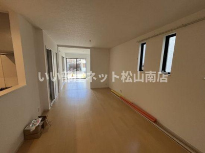 【居間・リビング】 | ＭＫＯ中須賀Ｄ