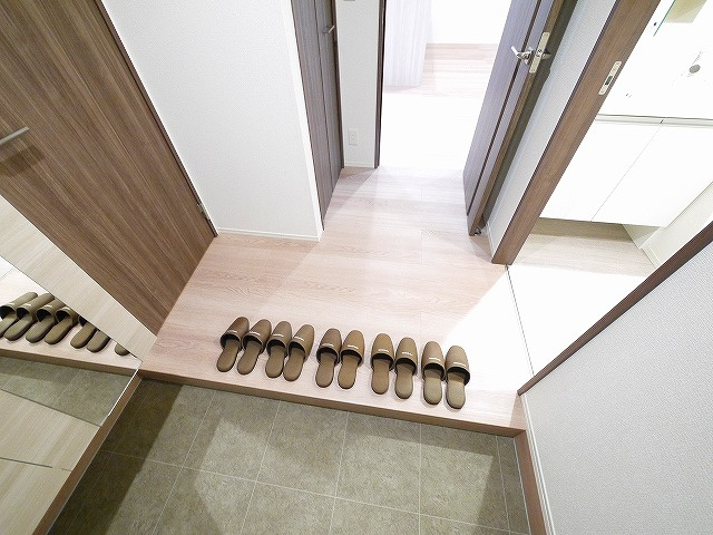 レクエルドの玄関