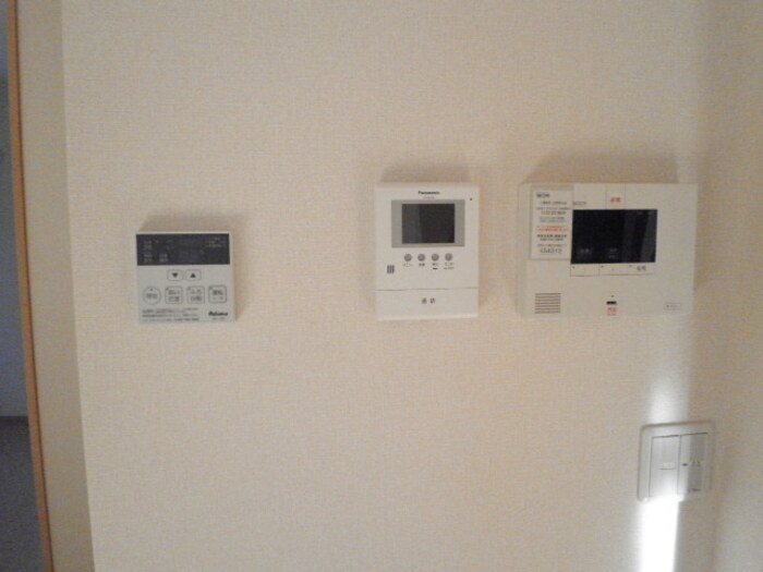 ペルーシェ B棟のセキュリティ|TV付インターフォンセコム