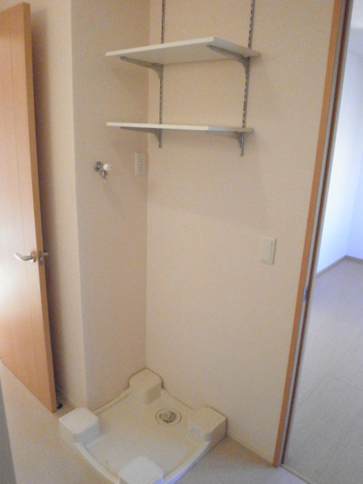 ペルーシェ B棟の収納|収納棚あり