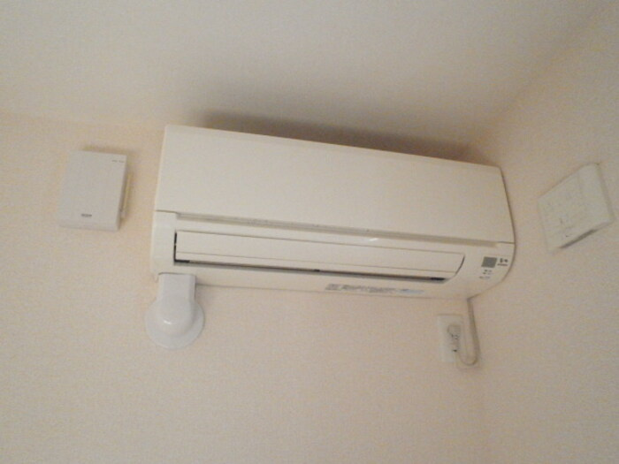 ペルーシェ B棟の設備|エアコン