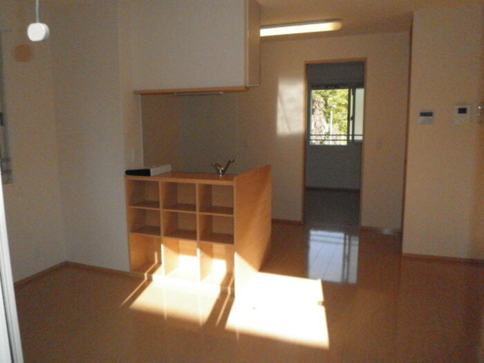 ペルーシェ B棟の内装|リビング