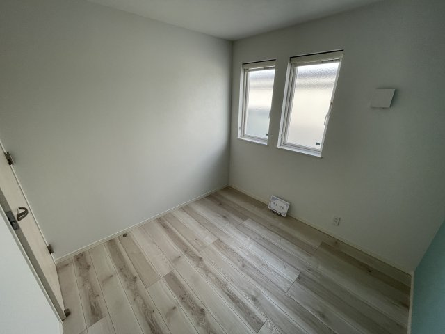 スカイタウン土気の洋室