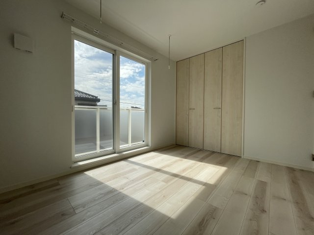 スカイタウン土気の洋室