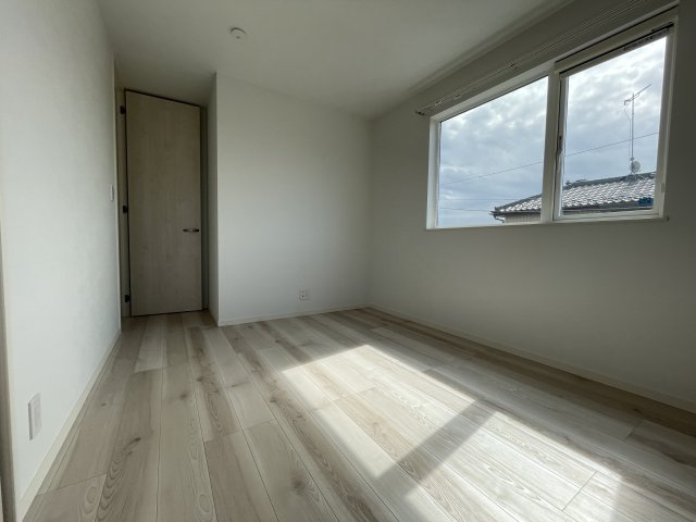 スカイタウン土気の洋室