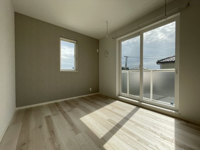 スカイタウン土気の洋室