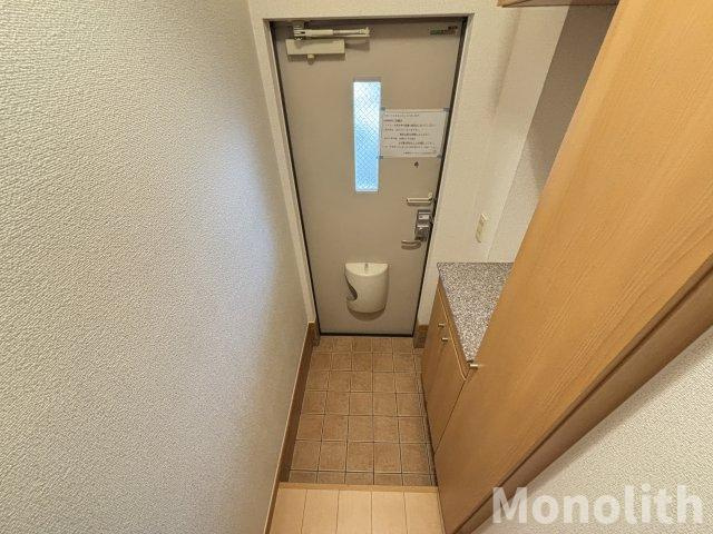 クリスタルブライトの玄関