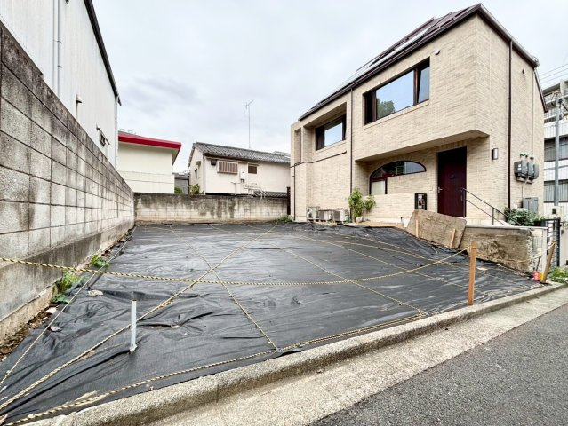 品川区東五反田3丁目　建築条件無し売地の外観|延床面積110㎡超の整形地！
2025.10.09撮影

ご内見希望・資料請求などお気軽にお問い合わせ下さい！
03-5990-5201