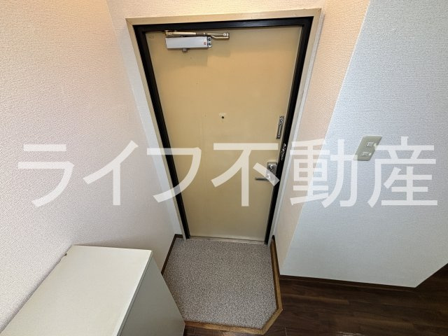 カーザ寿の玄関|シンプルで使いやすい玄関です