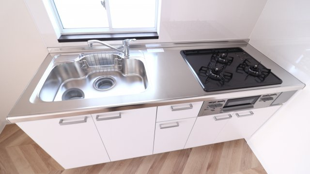 クイーンズコート東落合 C棟のキッチン