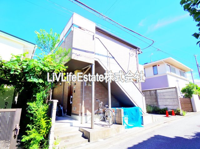 ドミール田無のエントランス