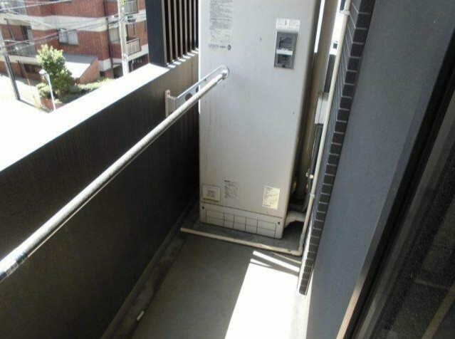 グラントゥルース世田谷砧のバルコニー