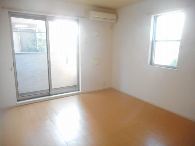 アリビエ　Ⅱの居間・リビング|使いやすいリビングです