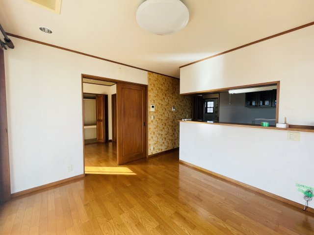 【居間・リビング】 | 深谷市畠山　中古戸建