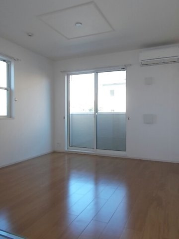 エクセルＭ・Ｉ　Ａの内装|おしゃれな内装です