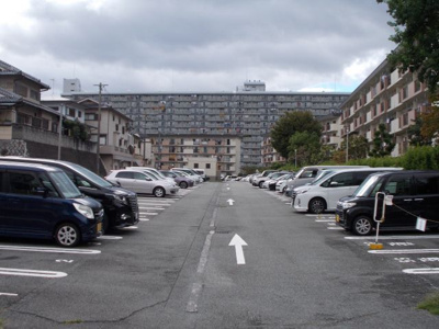 【駐車場】 | 公社千里山田A団地A6棟