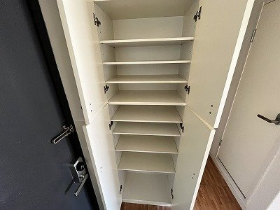 レオパレスアムールの内装|明るい色調の室内です