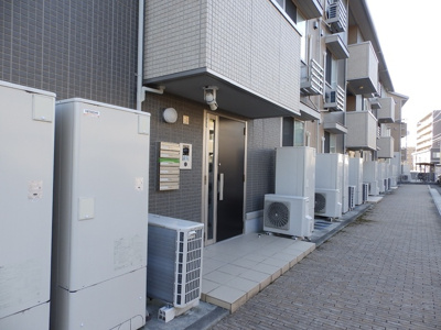 【エントランス】 | ウィルコート小郡給領町  Ｂ棟