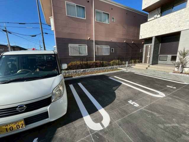 ソレイユの駐車場