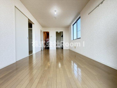 【居間・リビング】 | LifeArt・旭化成ヘーベルメゾンHEBEL HAUS | 居間です
※反転タイプ