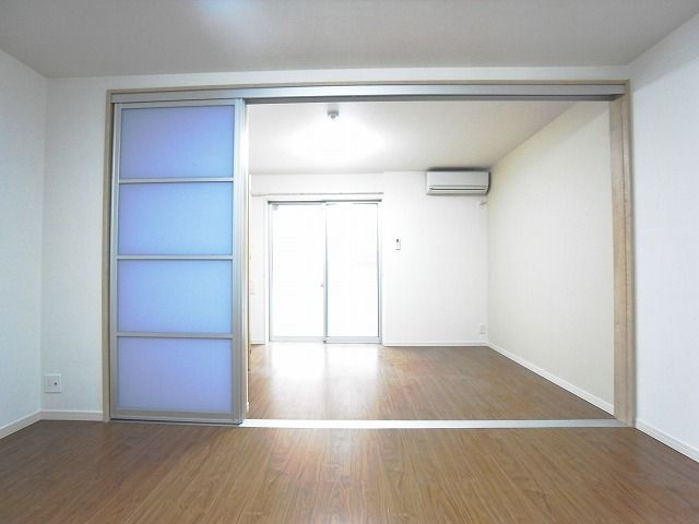 リブリ・クラージュの居間・リビング