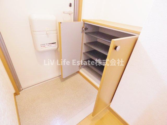 パインコート小平の収納