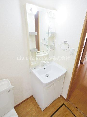 パインコート小平の洗面所