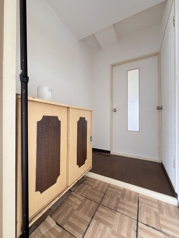 ウィステリア長居西の玄関