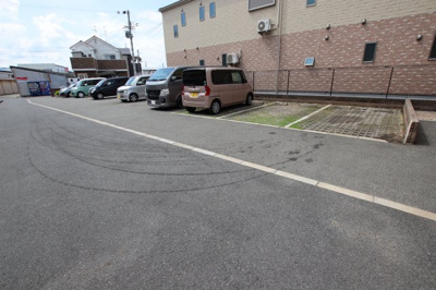 【駐車場】 | ドゥーエ