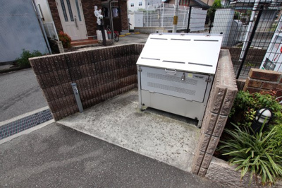 【その他共用部分】 | ドゥーエ | 敷地内ゴミ置き場