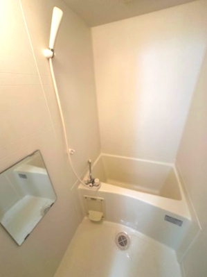 スカイウィングの浴室|落ち着いた空間のお風呂です