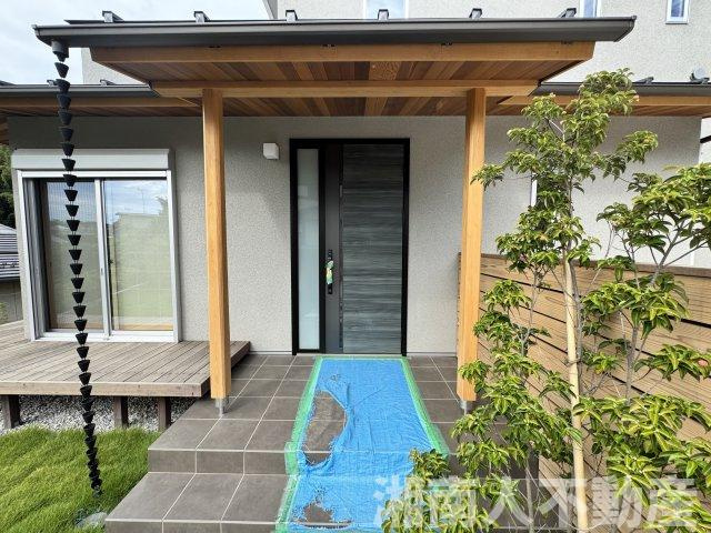 鎌倉市城廻３７４－２１戸建ての玄関|玄関です