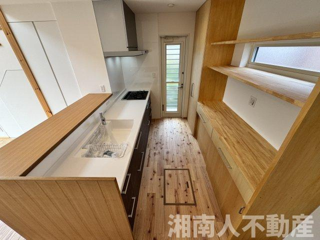 鎌倉市城廻３７４－２１戸建てのキッチン|お料理しやすいキッチンです